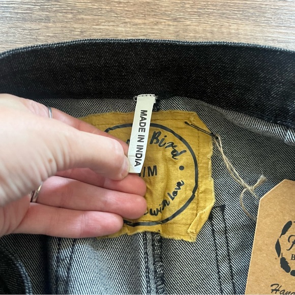 A Rare Bird NWT Bohemian Flare Lace Leg Jeans Size S/M - Picture 8 of 11